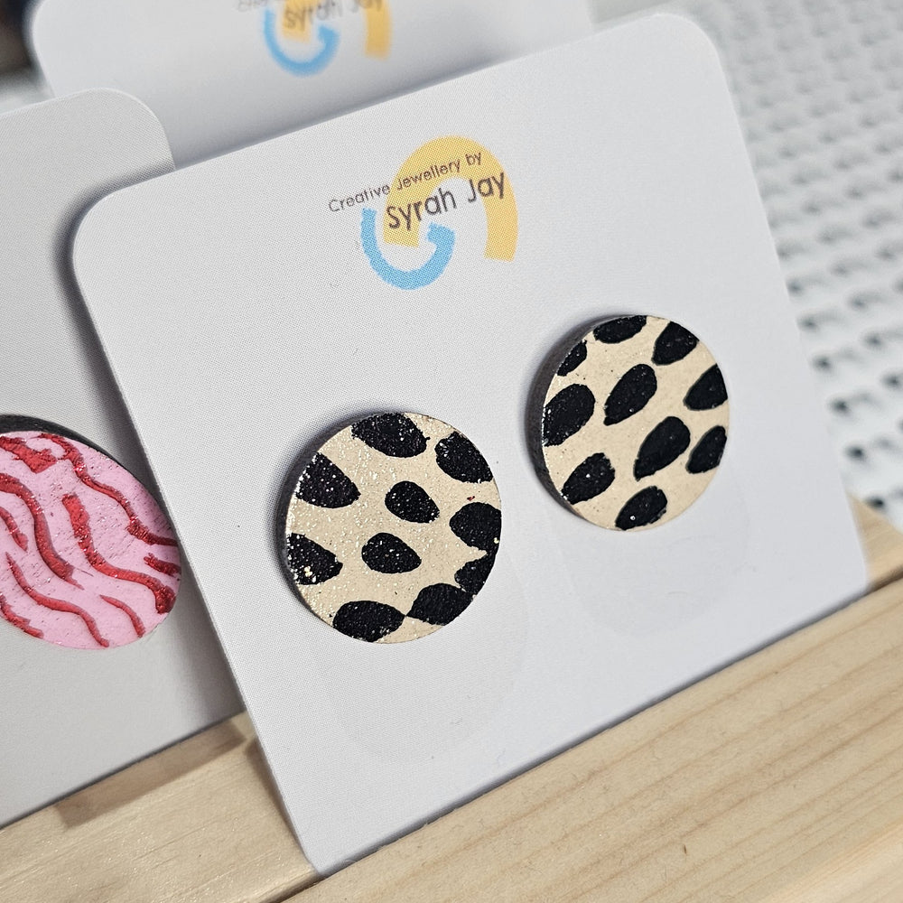 GEO BLOCK MEDIUM METALLIC STUDS