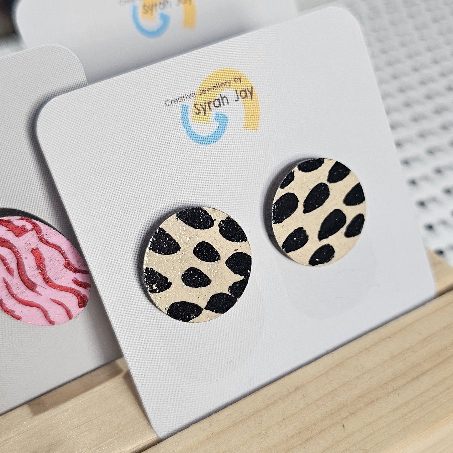 GEO BLOCK MEDIUM METALLIC STUDS