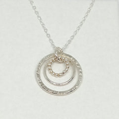 TRIPLE CIRCLE NECKLACE