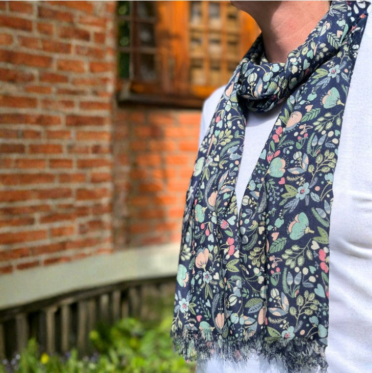 FLORAL PRINT SCARF