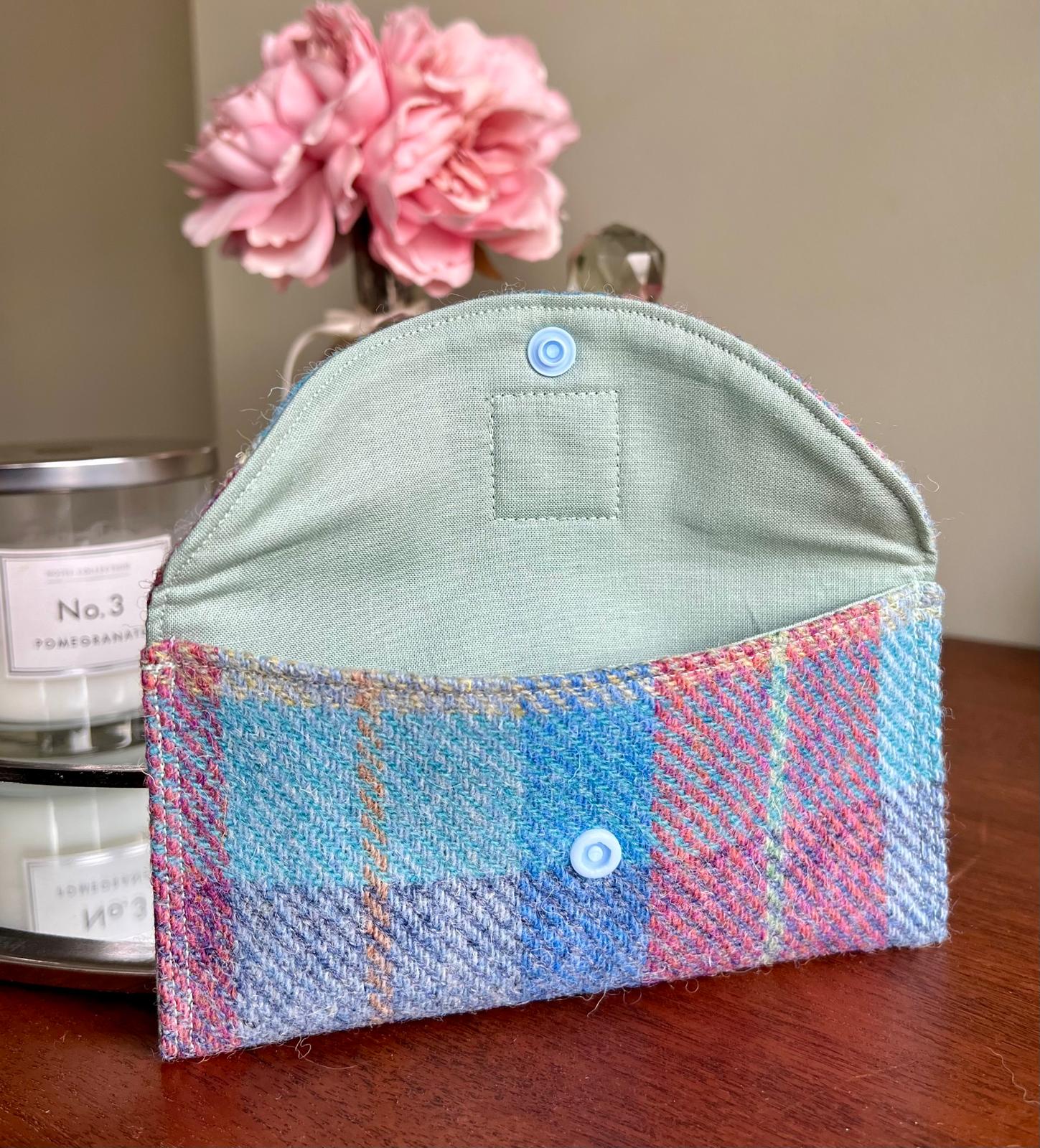 Harris Tweed glasses case soft pouch handmade with stud fastening