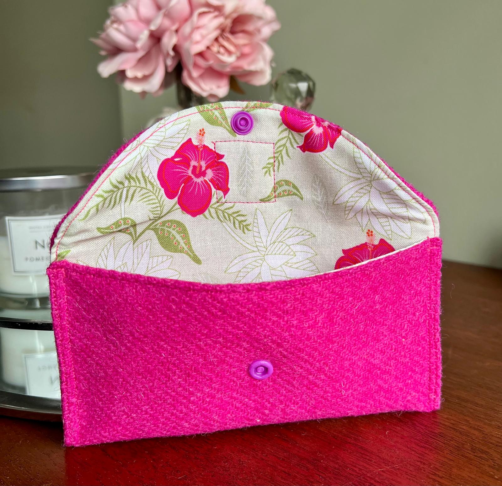 Harris Tweed glasses case soft pouch handmade with stud fastening