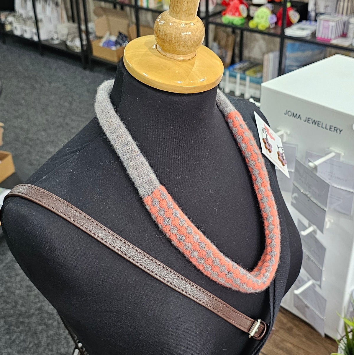 Mitchell + Black lambswool knitted loop necklace handcrafted in Scotland using hand-powered knitting machines