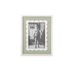 SCALLOPED GREEN PHOTO FRAME