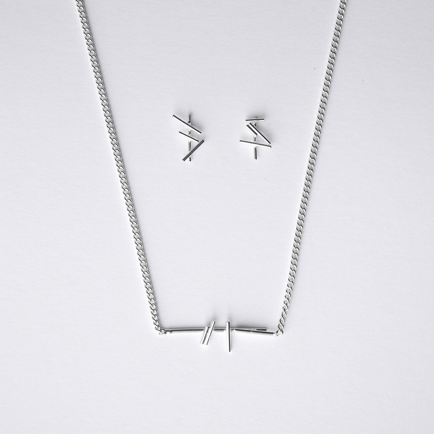 IRREGULAR INTERSECT STUDS