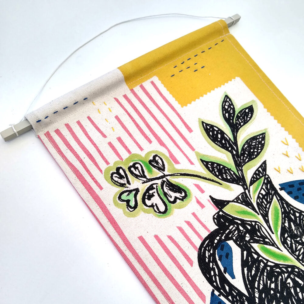 MINI WALL HANGINGS