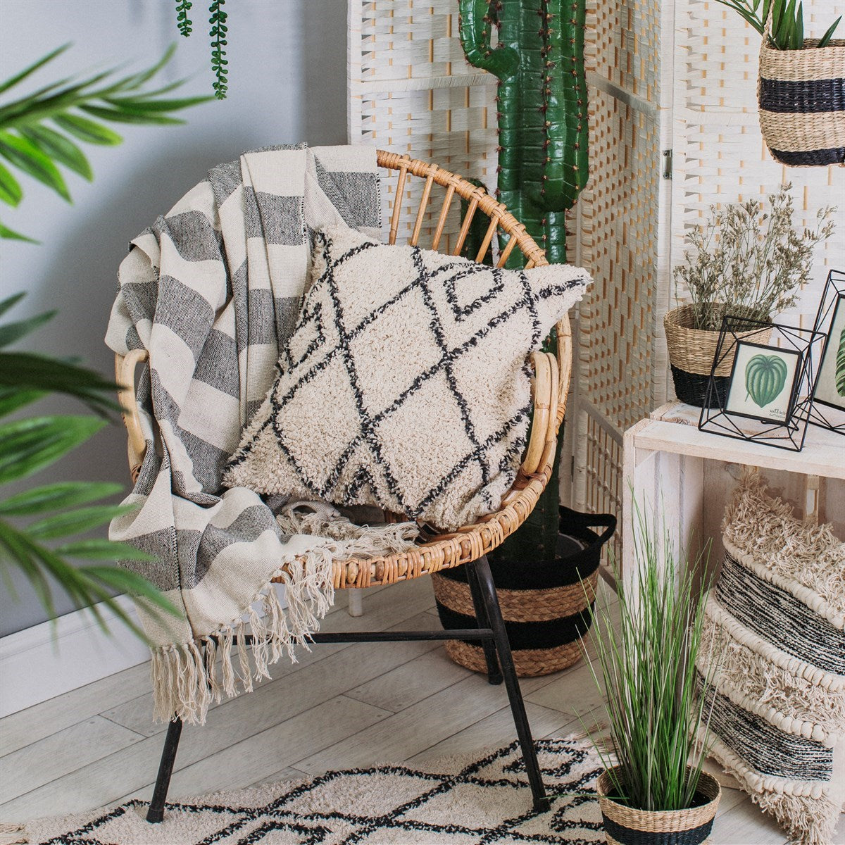 SCANDI BOHO STRIPE BLANKET THROW