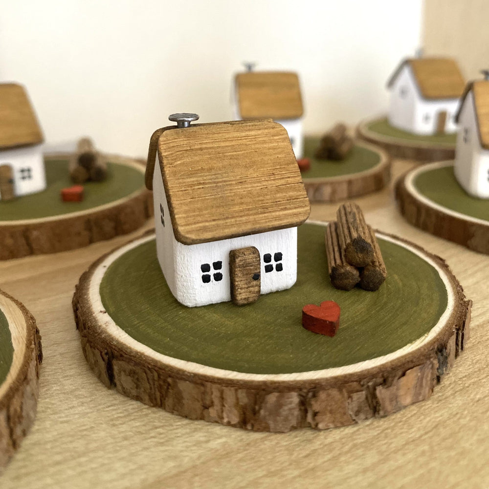 LOG SLICE COTTAGE