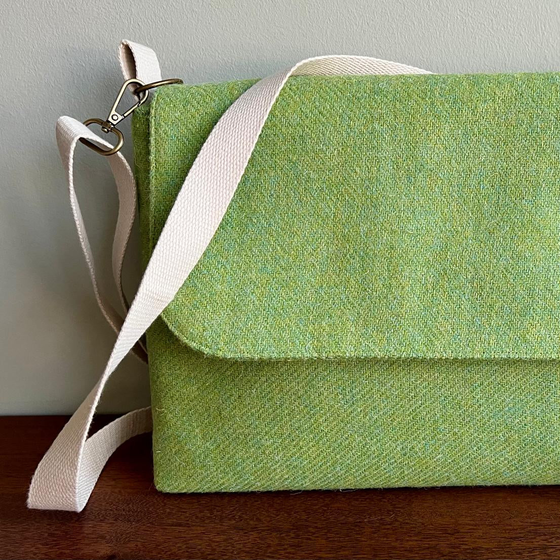 Harris Tweed messenger bag handmade in Scotland with adjustable strap