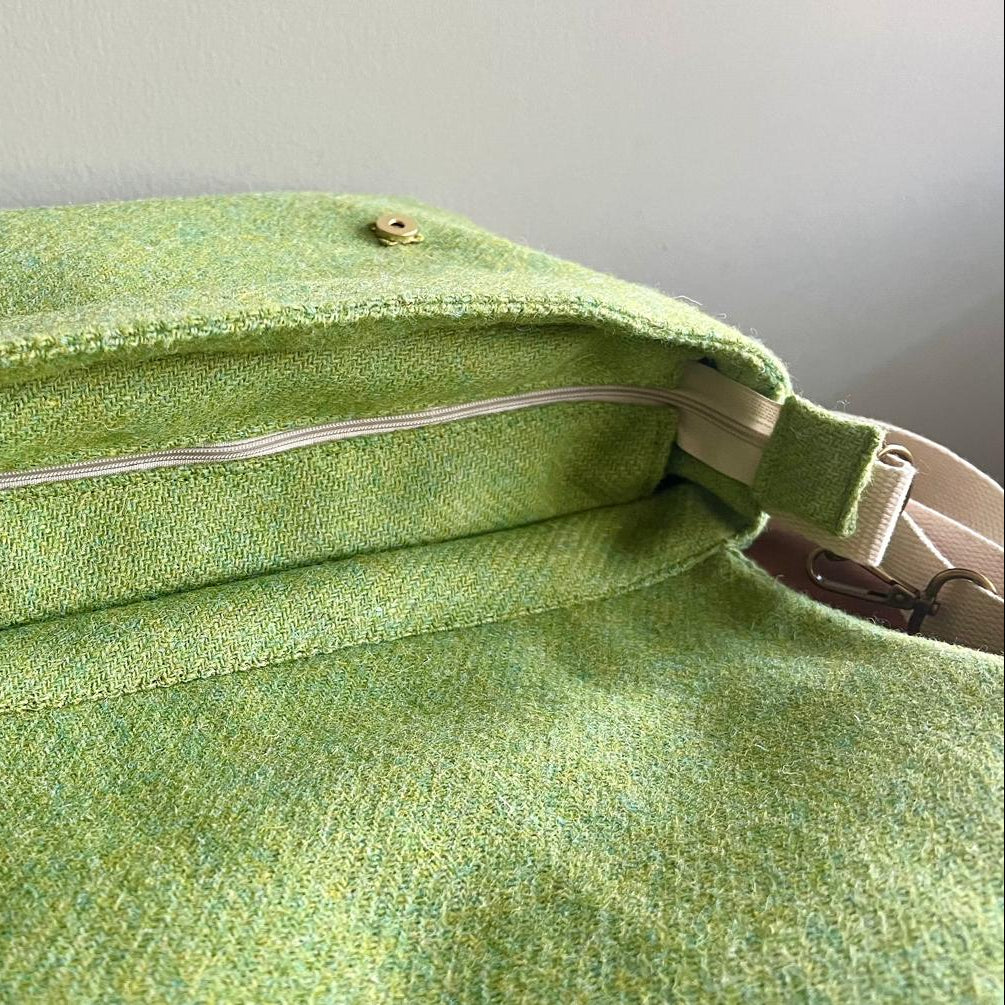 Harris Tweed messenger bag handmade in Scotland with adjustable strap