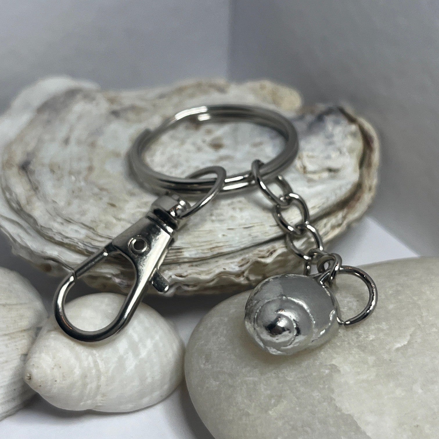 Pewter shell keyring handmade in Scotland cast from real shells gift bag