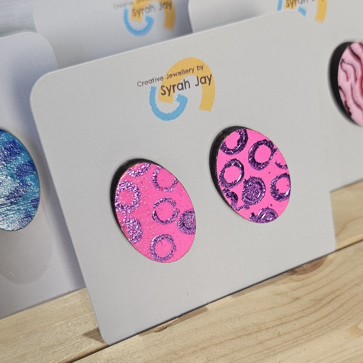 GEO BLOCK MEDIUM METALLIC STUDS