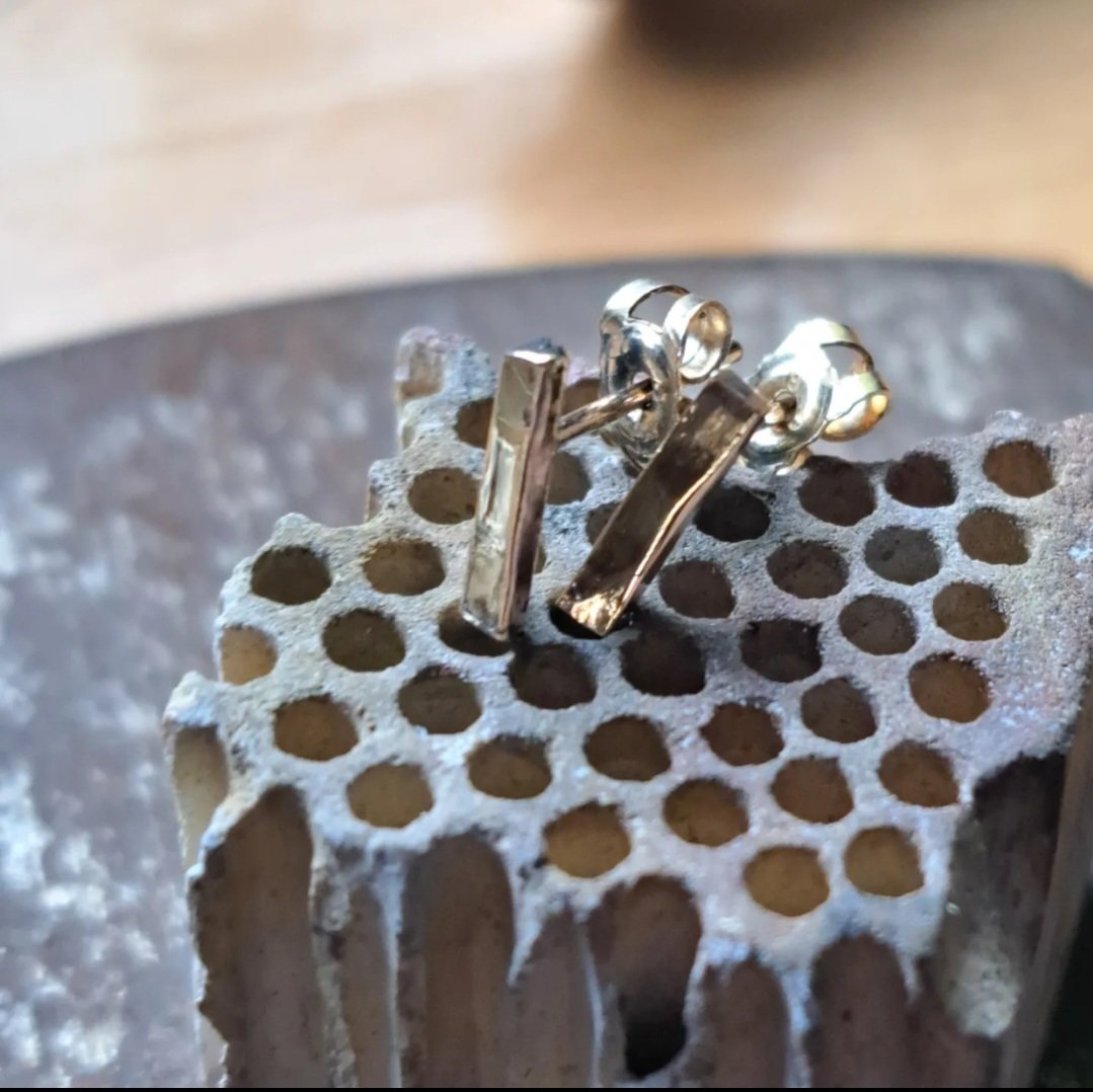 MOONROCK STUDS