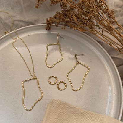 SENA NECKLACE