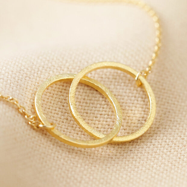 BRUSHED INTERLOCKING HOOP NECKLACE