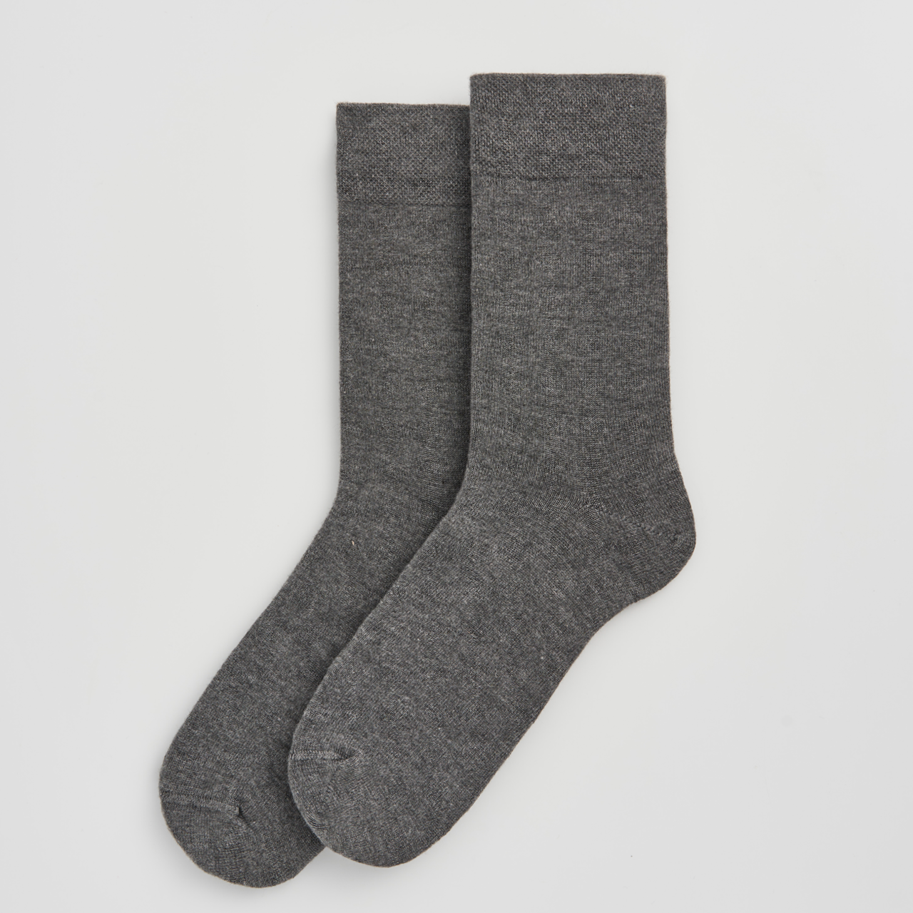 PAIRS Scotland Bamboo socks in Correct Grey highlighting their soft texture.