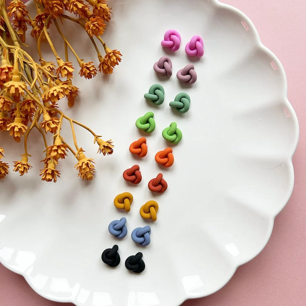 KNOT STUDS