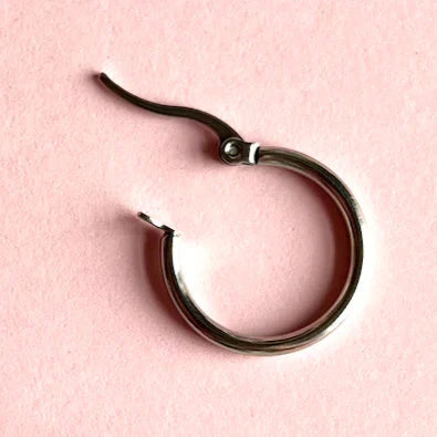PINK + RED LEOPARD PRINT SMALL HEART HOOPS