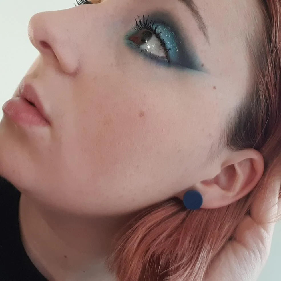 NAVY BLUE CIRCLE STUDS