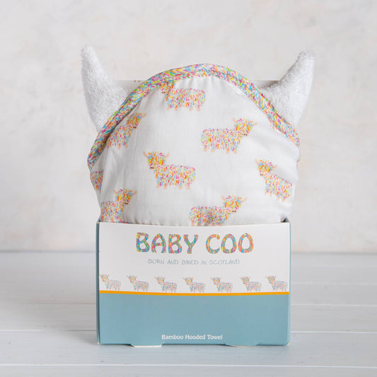 HIGHLAND COO BAMBOO HOODED TOWEL